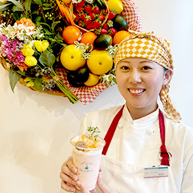 古市　彩香