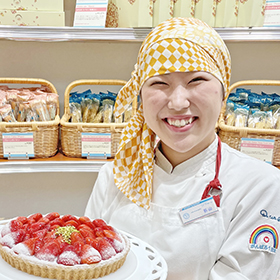 折山　優奈