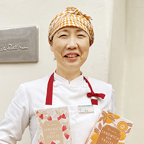 児玉　奈緒子
