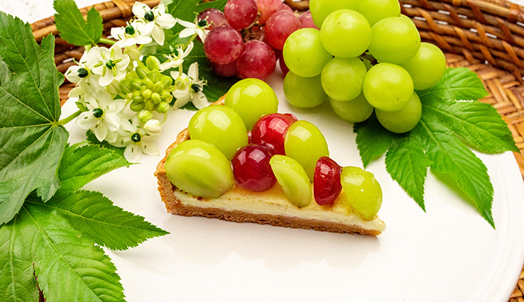 2色のブドウのタルト
