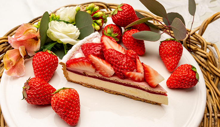 【店舗限定】イチゴと練乳ムースのタルト