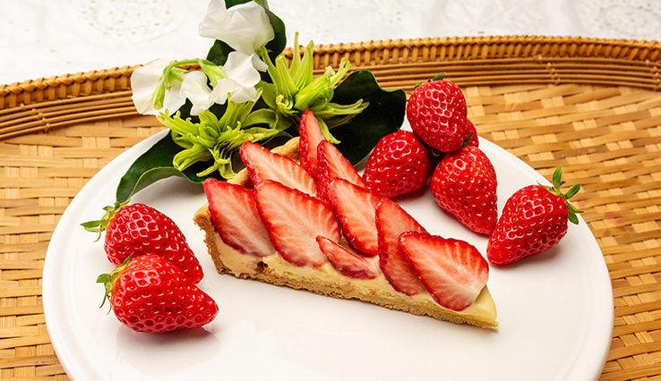 【店舗限定】宮城県山元町 山元いちご農園産 “にこにこベリー”のタルト