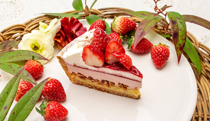 【新作】イチゴミルクのタルト